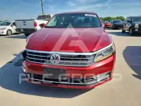 2016 Volkswagen Passat фото