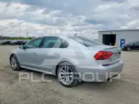 2016 Volkswagen Passat photo