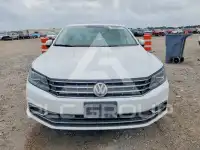 2016 Volkswagen Passat фото