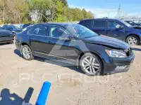 2016 Volkswagen Passat photo