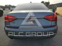 2016 Volkswagen Passat photo