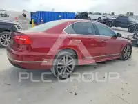 2016 Volkswagen Passat photo