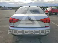 2016 Volkswagen Passat фото