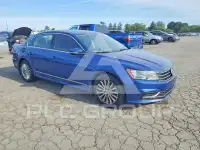 2016 Volkswagen Passat фото