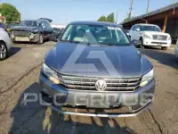 2016 Volkswagen Passat фото