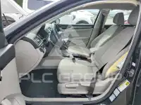 2016 Volkswagen Passat photo