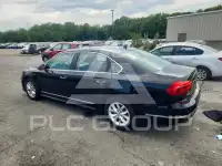 2016 Volkswagen Passat photo