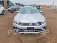 2016 Volkswagen Passat фото