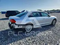 2016 Volkswagen Passat photo