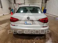 2016 Volkswagen Passat фото