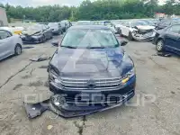 2016 Volkswagen Passat photo