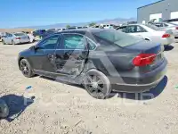 2016 Volkswagen Passat photo
