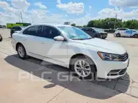 2016 Volkswagen Passat фото
