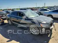 2016 Volkswagen Passat photo