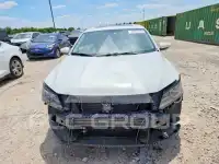 2016 Volkswagen Passat фото
