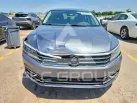 2016 Volkswagen Passat photo