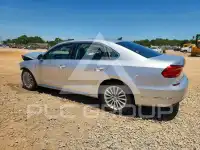 2016 Volkswagen Passat photo