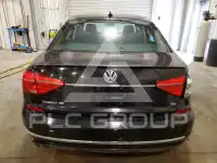 2016 Volkswagen Passat photo