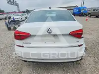 2016 Volkswagen Passat фото