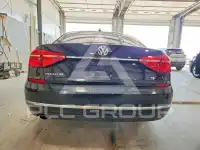 2016 Volkswagen Passat photo