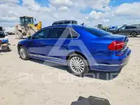 2016 Volkswagen Passat фото
