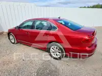 2016 Volkswagen Passat photo
