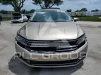 2016 Volkswagen Passat фото