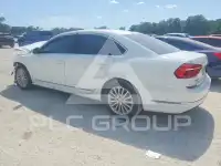 2016 Volkswagen Passat фото