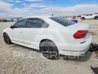 2016 Volkswagen Passat photo