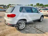 2016 Volkswagen Tiguan фото