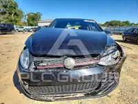 2016 Volkswagen GTI фото