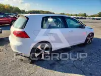 2016 Volkswagen GTI фото