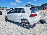 2016 Volkswagen GTI фото