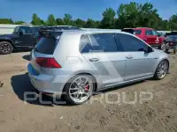 2016 Volkswagen GTI фото