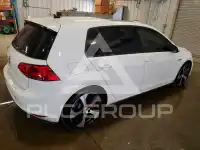 2016 Volkswagen GTI фото