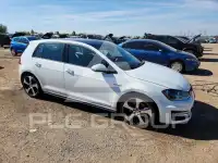 2016 Volkswagen GTI фото