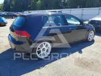 2016 Volkswagen GTI фото