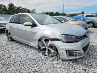2016 Volkswagen GTI фото