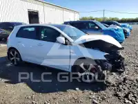 2016 Volkswagen GTI фото