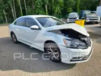 2016 Volkswagen Passat фото
