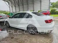 2016 Volkswagen Jetta фото