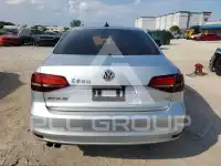 2016 Volkswagen Jetta photo