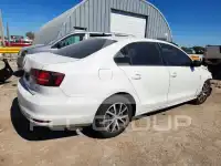 2016 Volkswagen Jetta photo