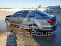 2016 Volkswagen Jetta фото