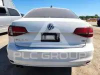 2016 Volkswagen Jetta photo