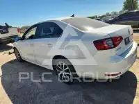2016 Volkswagen Jetta photo