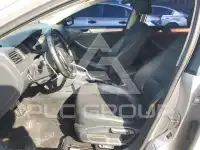 2016 Volkswagen Jetta photo