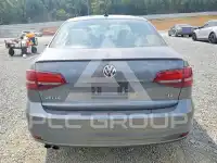 2016 Volkswagen Jetta photo