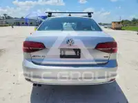 2016 Volkswagen Jetta фото