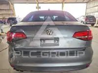 2016 Volkswagen Jetta фото